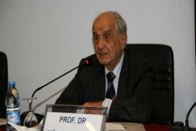 Mümtaz Soysal hayatını kaybetti