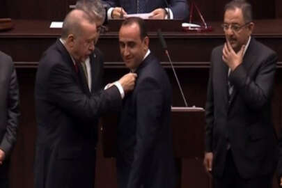 Erdoğan rozetleri taktı... 5 belediye başkanı AK Parti'ye geçti