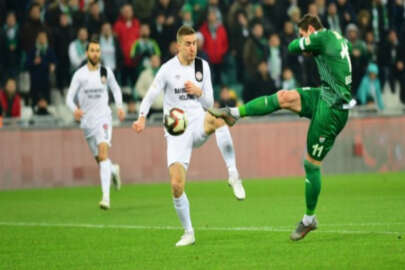 Bursaspor'dan hakem tepkisi! 3 penaltı verilmedi