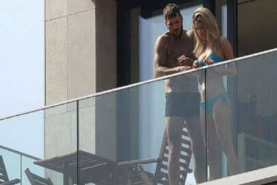 Karantinadaki ünlü spkikerin sevgilisiyle balkon sefası olay oldu