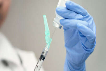 Bilim Kurulu Üyesi duyurdu: 'İlk koronavirüs aşısı...'