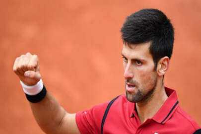 Tenisin efsane ismi Novak Djokovic koronavirüse yakalandı