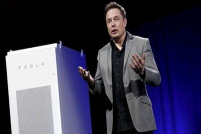 Çılgın iş adamı Elon Musk sonunda bunu da başardı