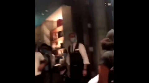 Nusret'e twerk yapan kadının sevgilisi mekanı bastı!