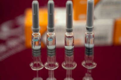 Koronavirüs aşısı için sağlık çalışanlarına randevu verilmeye başlandı