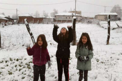 Bursa'da beklenen kar yağışı başladı