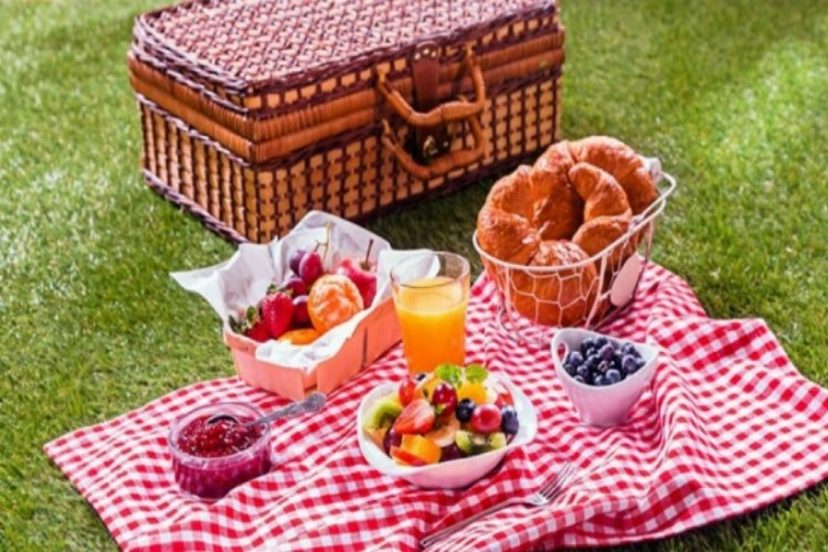 Paypoq va tayt kiygan ayollar ishtirokidagi porno giflar