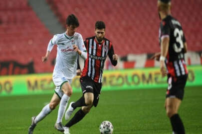 Bursaspor bu sezon ilk kez 4 gol yedi