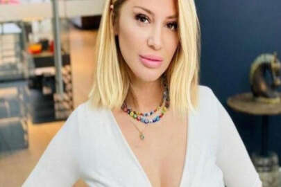 Songül Karlı yaz sezonunu açtı! Bikinili pozlarını peş peşe paylaştı