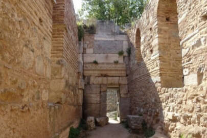 İznik surlarındaki 'devşirme' taşlar dikkat çekiyor