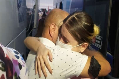 İrem hemşire Bursa'da baba ocağına ayak bastı...