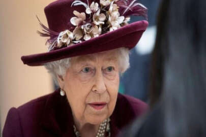 Doktorları, Kraliçe Elizabeth'ten içkiyi azaltmasını istedi