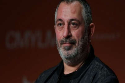 Cem Yılmaz'dan aşı karşıtlarına