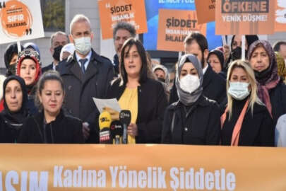 Bursa'da AK kadınlar "Kadına Şiddete Hayır!" dedi
