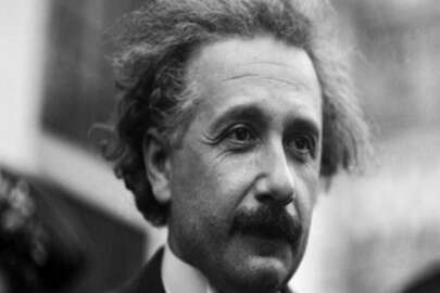Einstein, mutluluğun formülünü yazıp otel görevlisine vermiş
