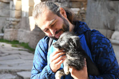 296 gündür yürüyen sanatçı İznik'te