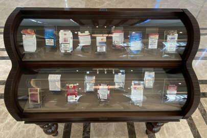 Cumhurbaşkanı Erdoğan'ın sigarayla mücadelede topladığı sigara paketleri bu sergide