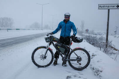 Bursa'da Eksi 15 derecede bisikletle Uludağ’a tırmandılar