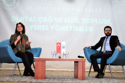 Bursa Yıldırım'da gençlere 'Dijital Çağı Anlamak' seminerleri