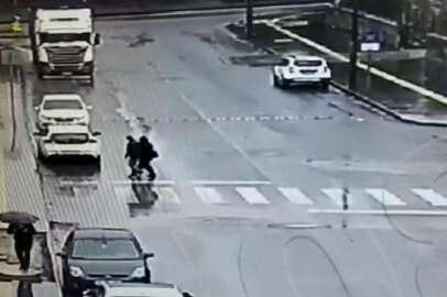 Görme engelli vatandaşın telefonunu çaldı kıskıvrak yakalandı!