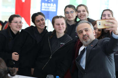 Bursa Büyükşehir'den  öğrencilere burs desteği