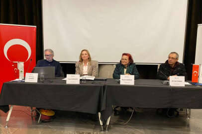 Bursa Osmangazi'de 'Kalemden Kameraya Edebiyat - Sinema İlişkileri' paneli