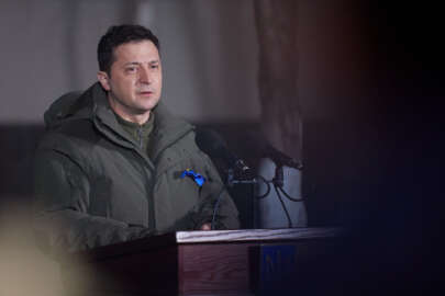 Zelenskiy'den Ukrayna halkına: Saldırıya geçin