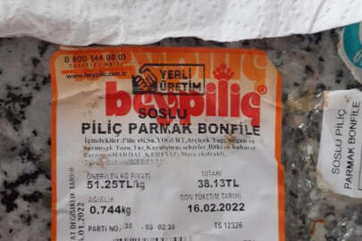 Marketten aldığı tavuğun içinden çıktı: Market suçu üreticiye attı!