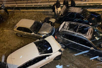 Bursa'da zincirleme kaza! 11 araç birbirine girdi