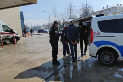 Bursa'da bıçaklı kavgada kan aktı!