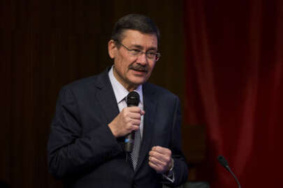 Melih Gökçek koronavirüs oldu