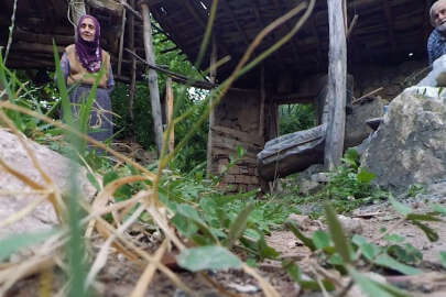 Yaşlı çiftin dronla imtihanı: Gülümseten o anlar kamerada 