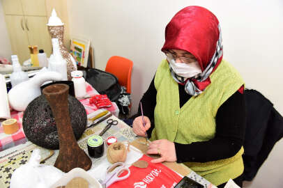 Bursa Yıldırım'da 'doğa dostu' kurs kadınları buluşturuyor