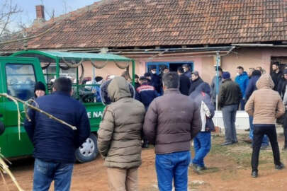 Karı koca evde asılı halde ölü bulundu