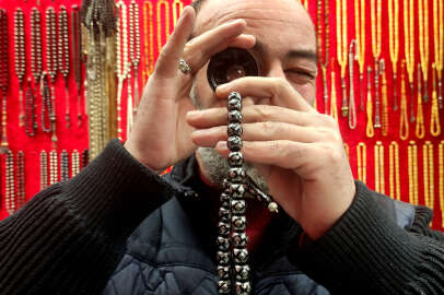 Tespih ekspertizi! 30 yıldır değer biçiyor