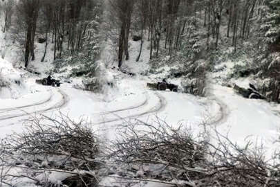 Traktörle karda drift yaptı: Uçuruma yuvarlandı... 