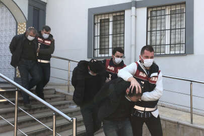 Bursa'da mazgal ve rögar kapağı hırsızları yakayı ele verdi