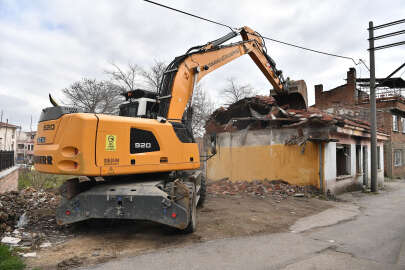Bursa'da yıkım! Osmangazi metruk binalardan temizleniyor