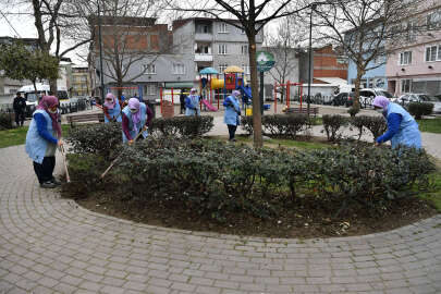 Bursa Osmangazi'de parklara bahar geldi 