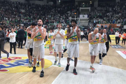 Frutti Extra Bursaspor, Fenerbahçe Beko'yu ezdi geçti