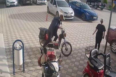 Hırsız sevgililer motosikletleri çaldı