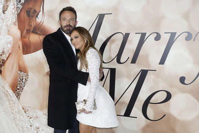 Jennifer Lopez ile Ben Affleck evlendi!