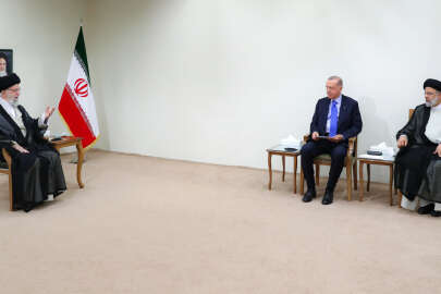 Cumhurbaşkanı Erdoğan, Hamaney ile görüştü