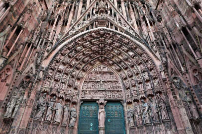 Gotik mimarinin zirvesi: Strasbourg Katedrali
