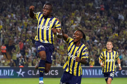 Kadıköy'de gol düellosunu kazanan Fenerbahçe