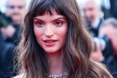 Oyuncu Charlbi Dean hayatını kaybetti