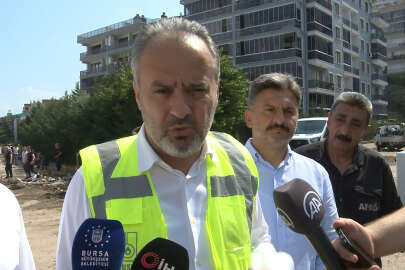 Bursa Mudanya'daki sel felaketi hakkında konuşan Alinur Aktaş: “200 civarı ev ve iş yeri zarar gördü”