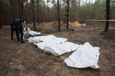 Zelenskiy açıkladı: "İzyum'da 400'den fazla ceset bulundu"
