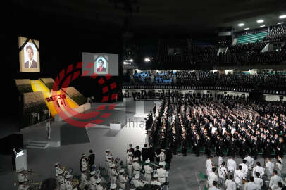 Japonya'da suikasta uğrayan eski başbakan Abe için resmi cenaze töreni düzenlendi