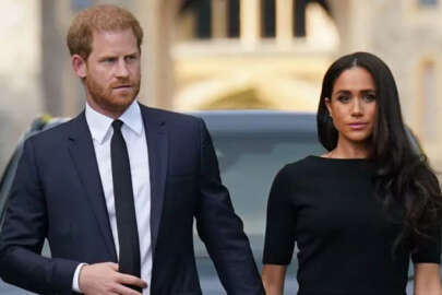 Harry ile Meghan'a şok: 'Rütbeleri' indirildi